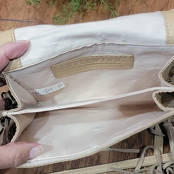 Idyllwind Fringed Leather Crossbody Bag - Picture 9 of 14